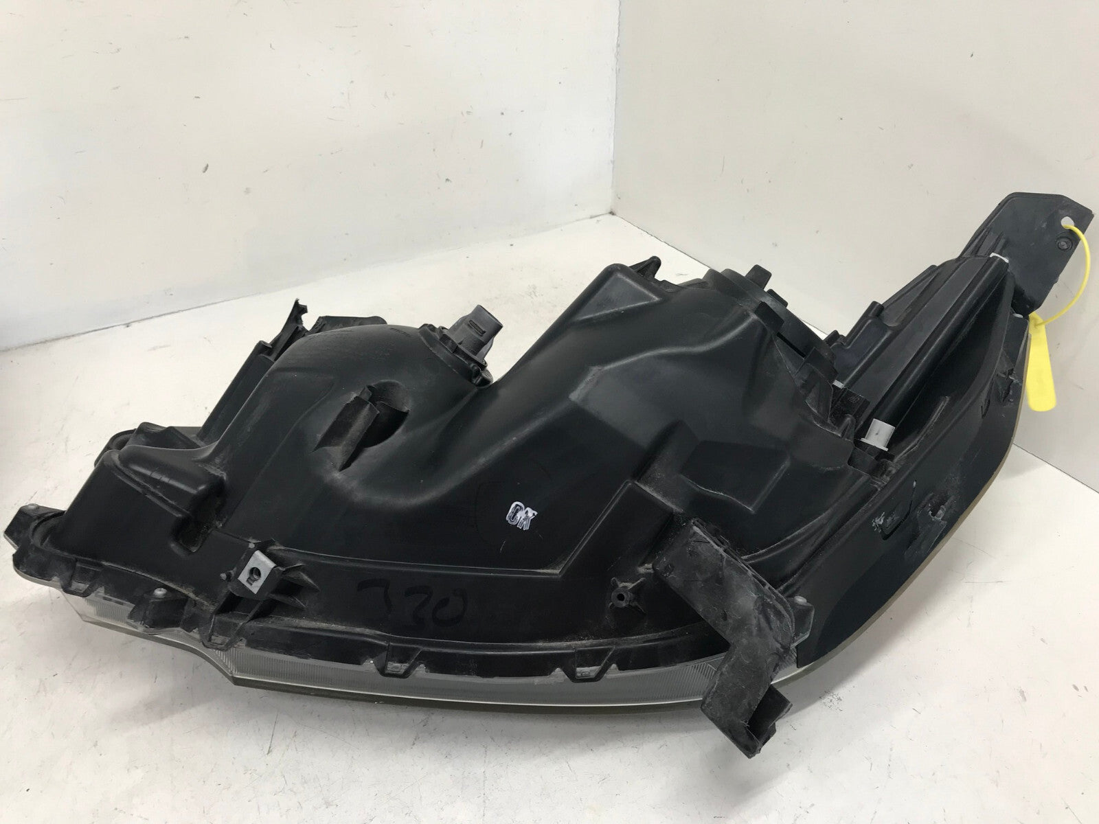 Headlight Damaged Passenger Right RH Honda CR-V 2012 2013 33100T0AA01 OEM