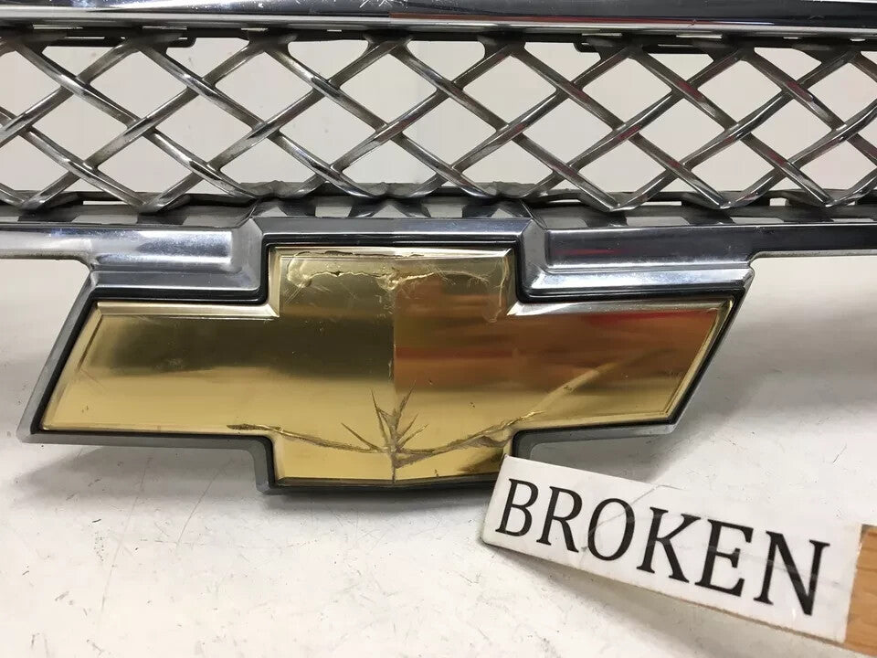 Upper Grille Grill Chevrolet GM Suburban 1500 07 08 15208000 Original