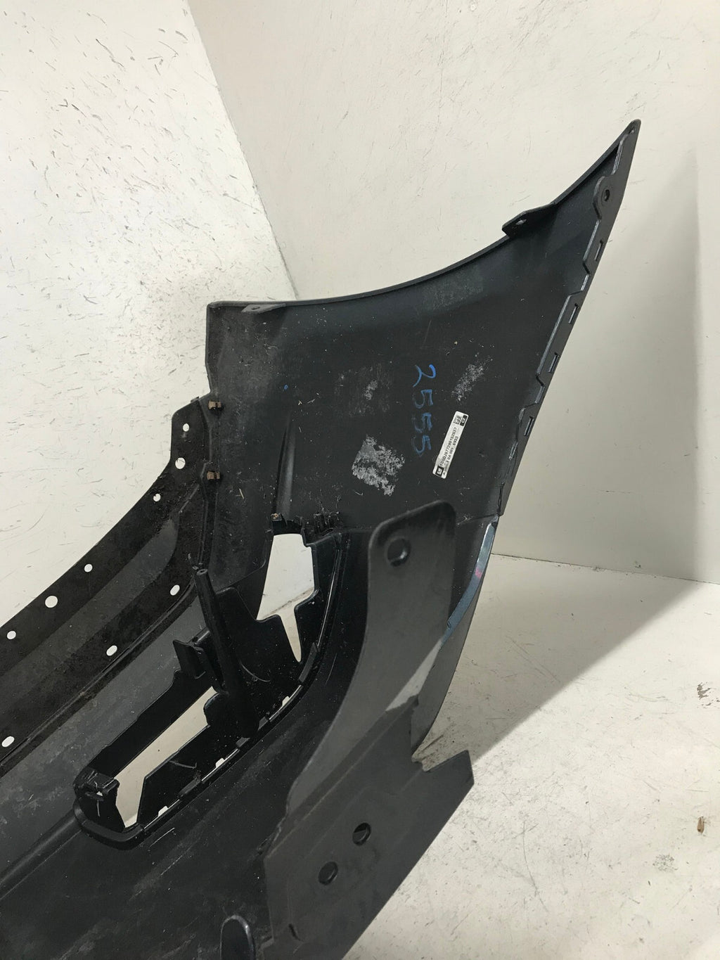 Front Bumper Cover Gray 2008-2013 Cadillac CTS Base/Performance 25793663 OEM