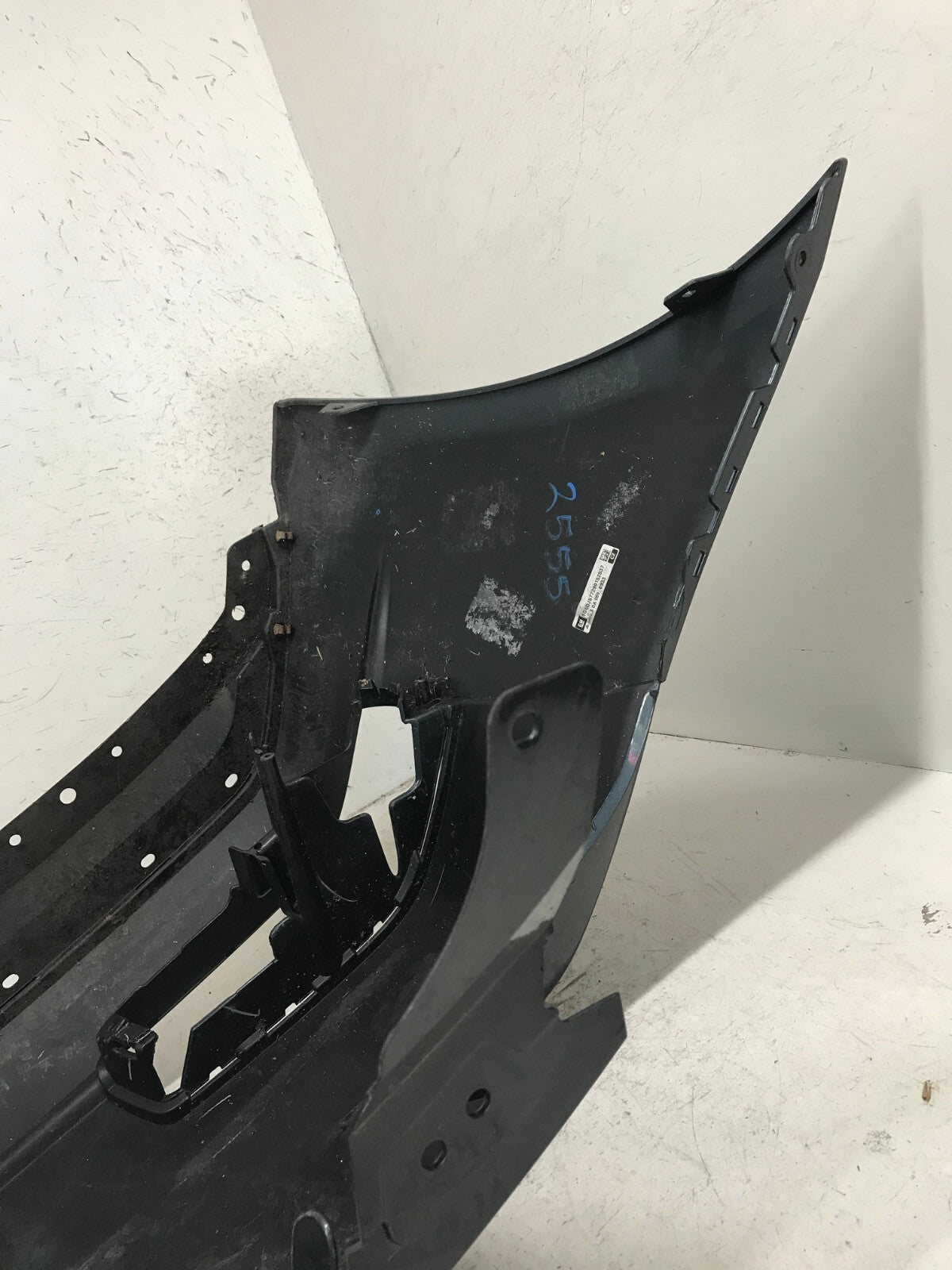 Front Bumper Cover Gray 2008-2013 Cadillac CTS Base/Performance 25793663 OEM