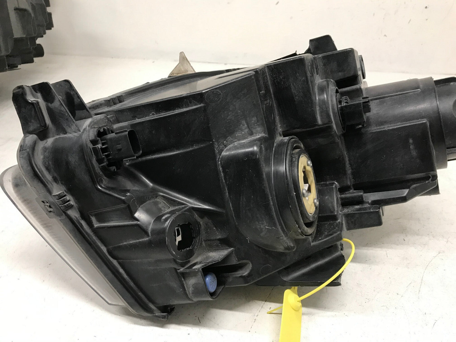 HID Headlight Damaged Driver LH Jeep Grand Cherokee 2014 15 2016 68236109AC OEM