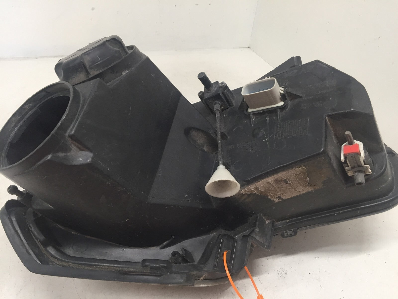 Headlight Damaged Headlamp Passenger Right RH Cadillac CTS 03-07 114-00708R OEM