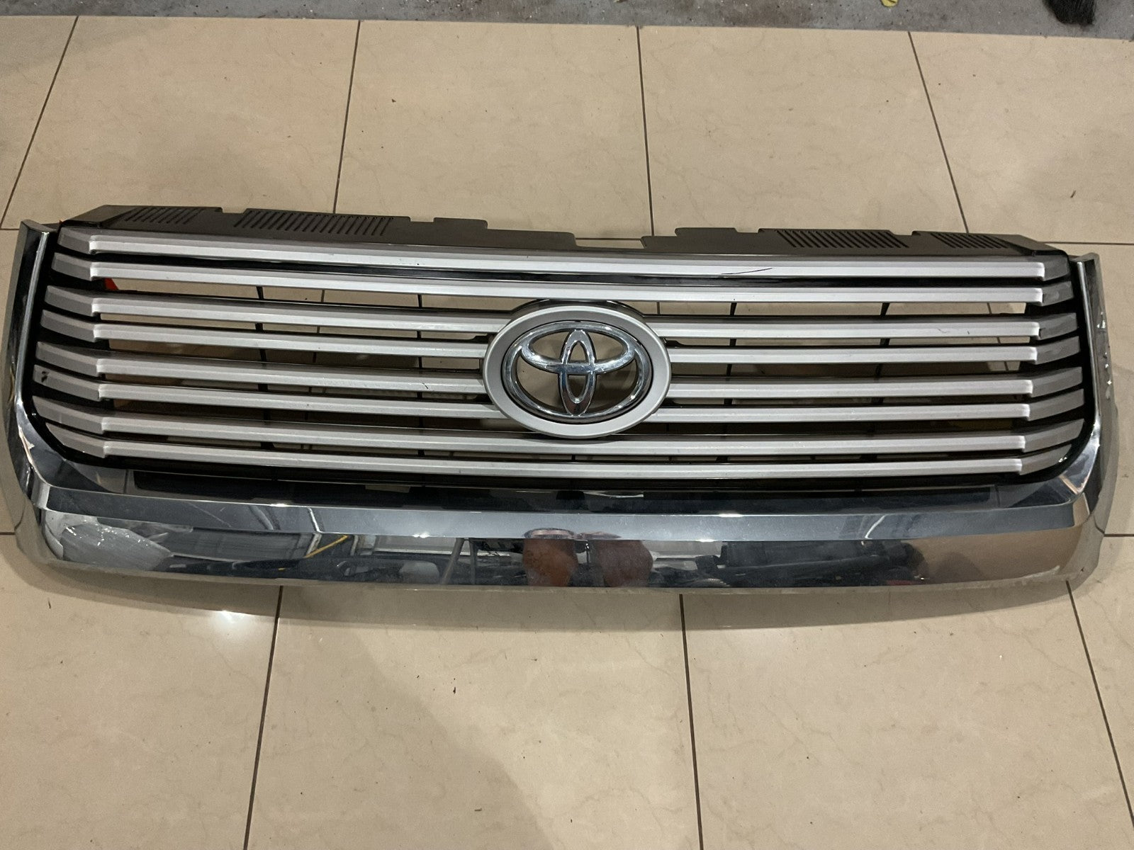 Grille Grill Silver Toyota Tundra 2014-2017 CAPA