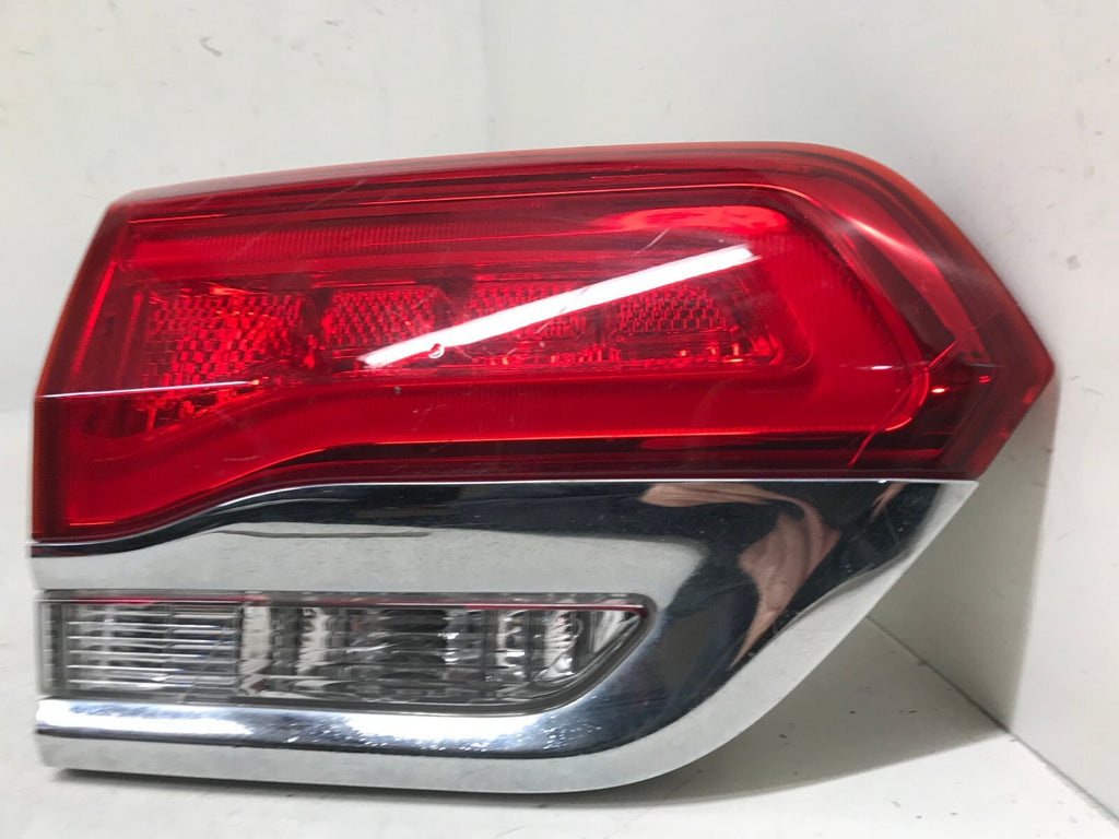 Inner Tail light Damaged Driver LH Jeep Grand Cherokee 2014 15 16 17 2018 CAPA