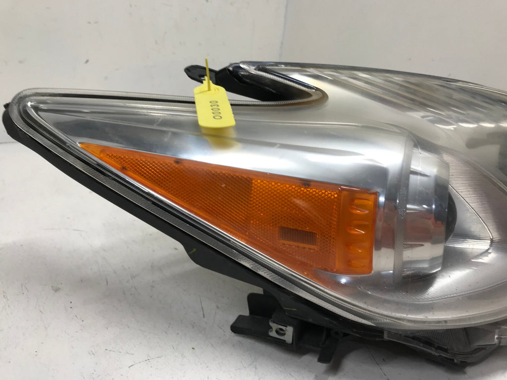 Headlight Damaged Halogen Right Passenger RH Toyota Prius 12-15 CAPA