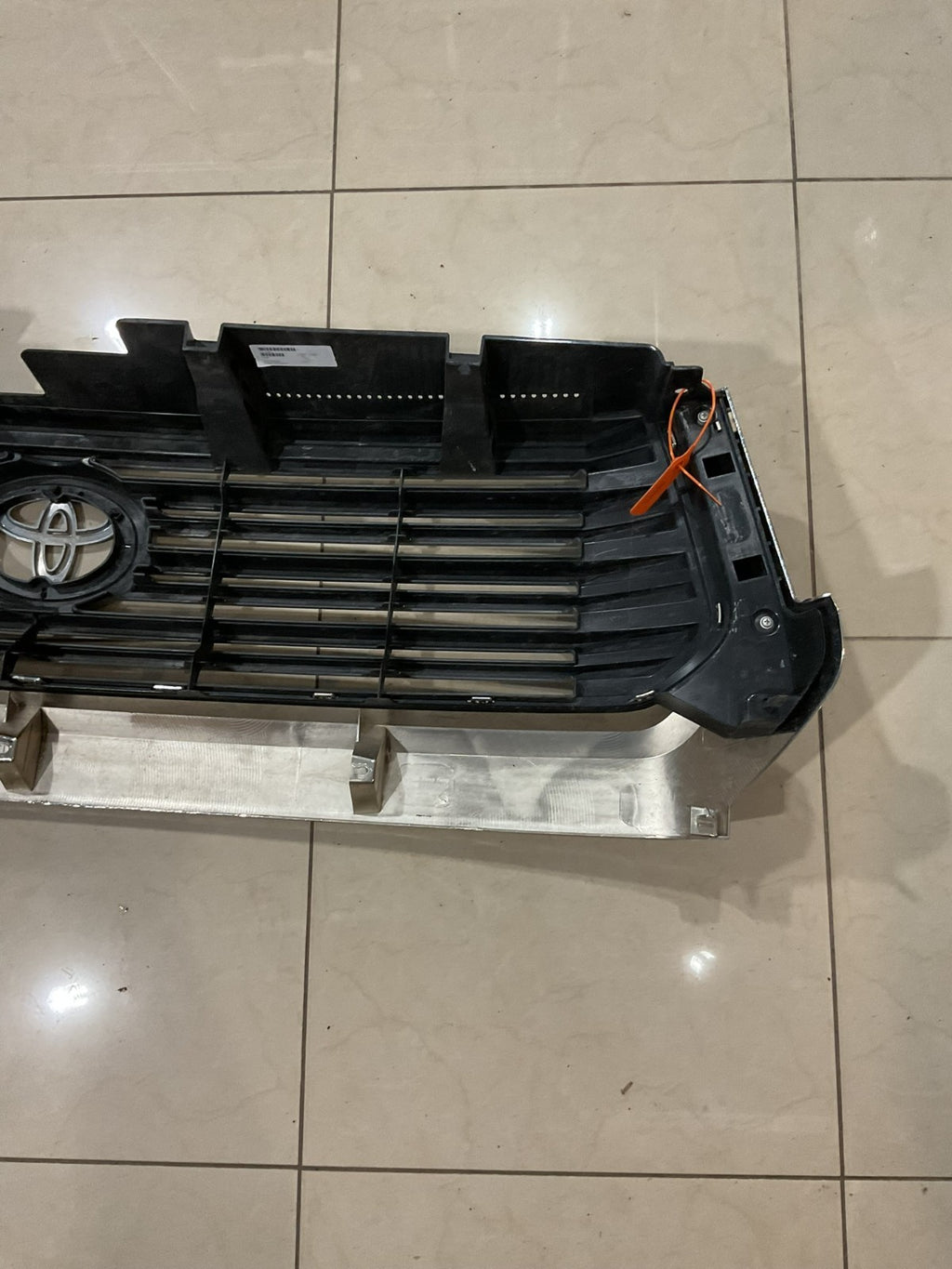 Grille Grill Silver Toyota Tundra 2014-2017 CAPA