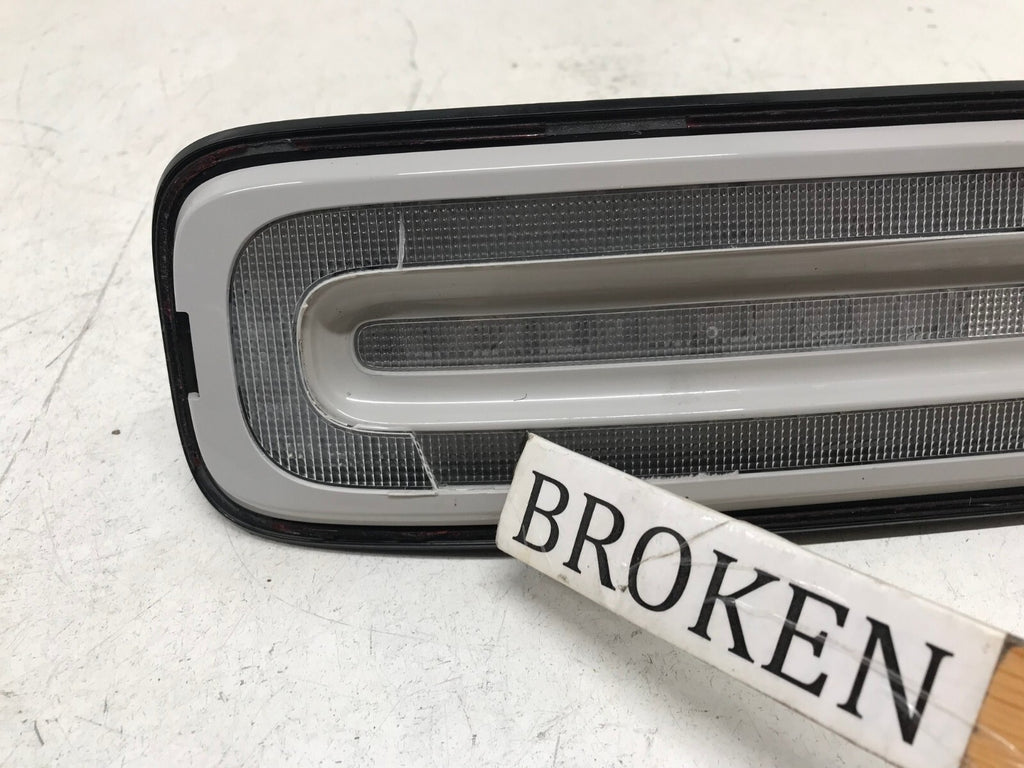 Tail light Damaged Driver LH Mercedes Benz G 550 2019-2022 2023 A4639068300 OEM