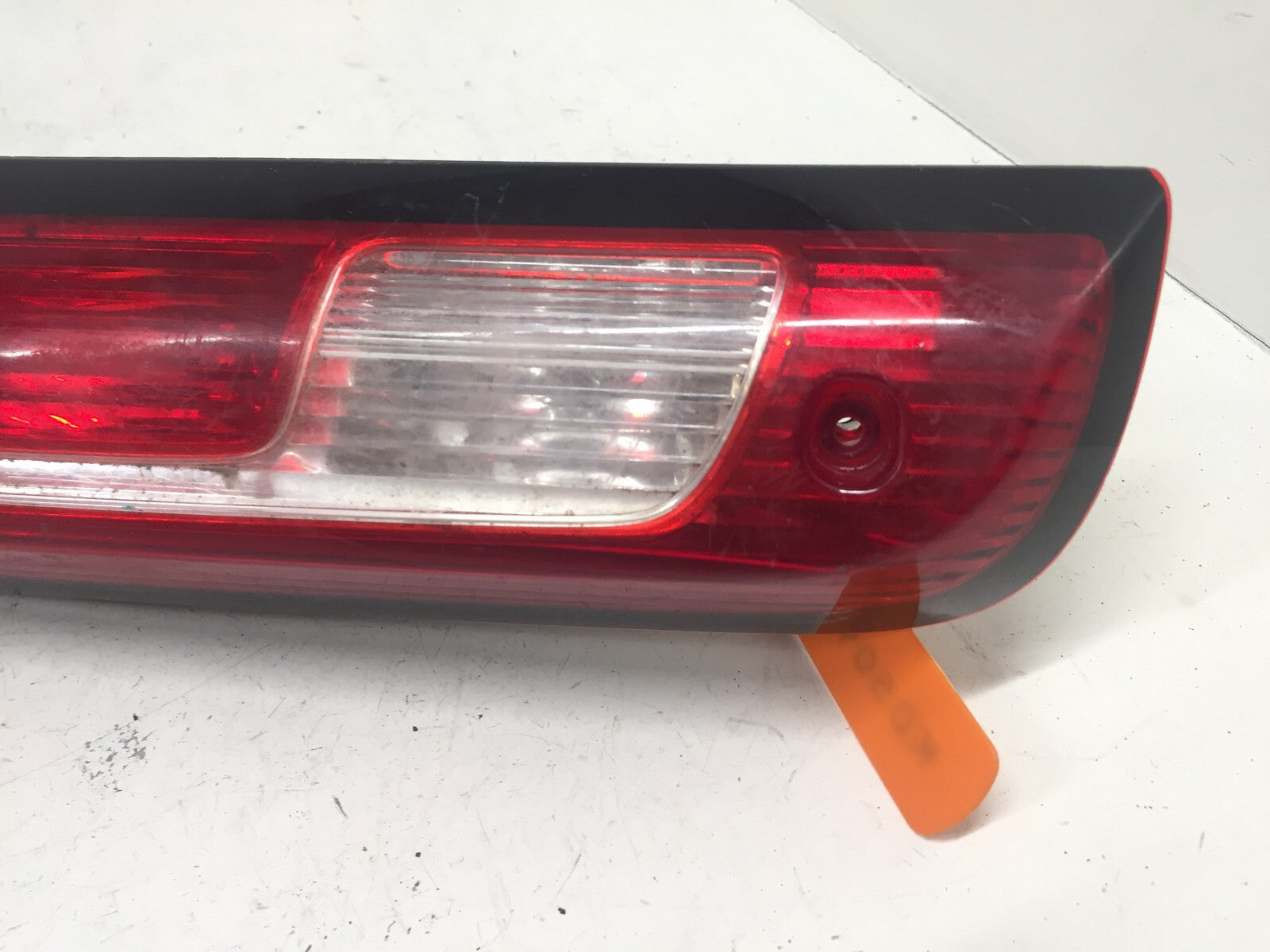 Tail Brake light Damaged GMC Sierra 2014 20979071 OEM