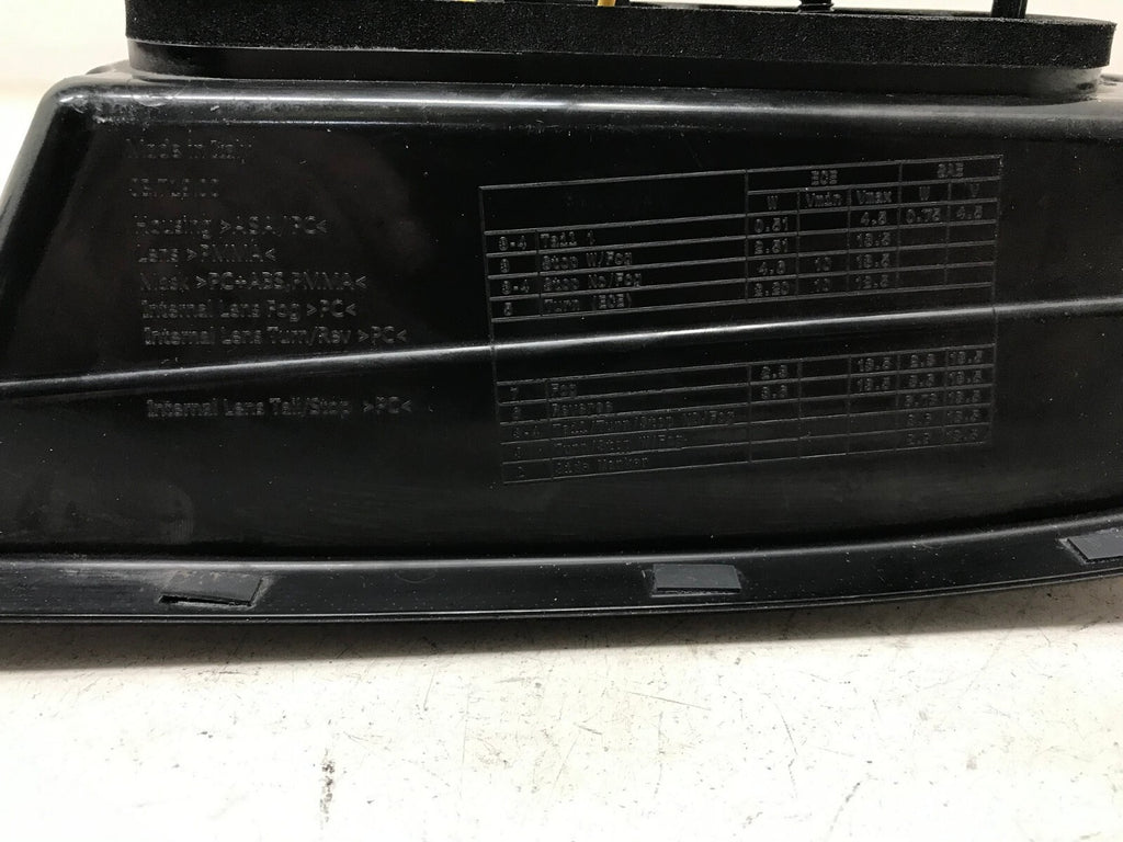 Tail light Damaged Driver LH Mercedes Benz G 550 2019-2022 2023 A4639068300 OEM