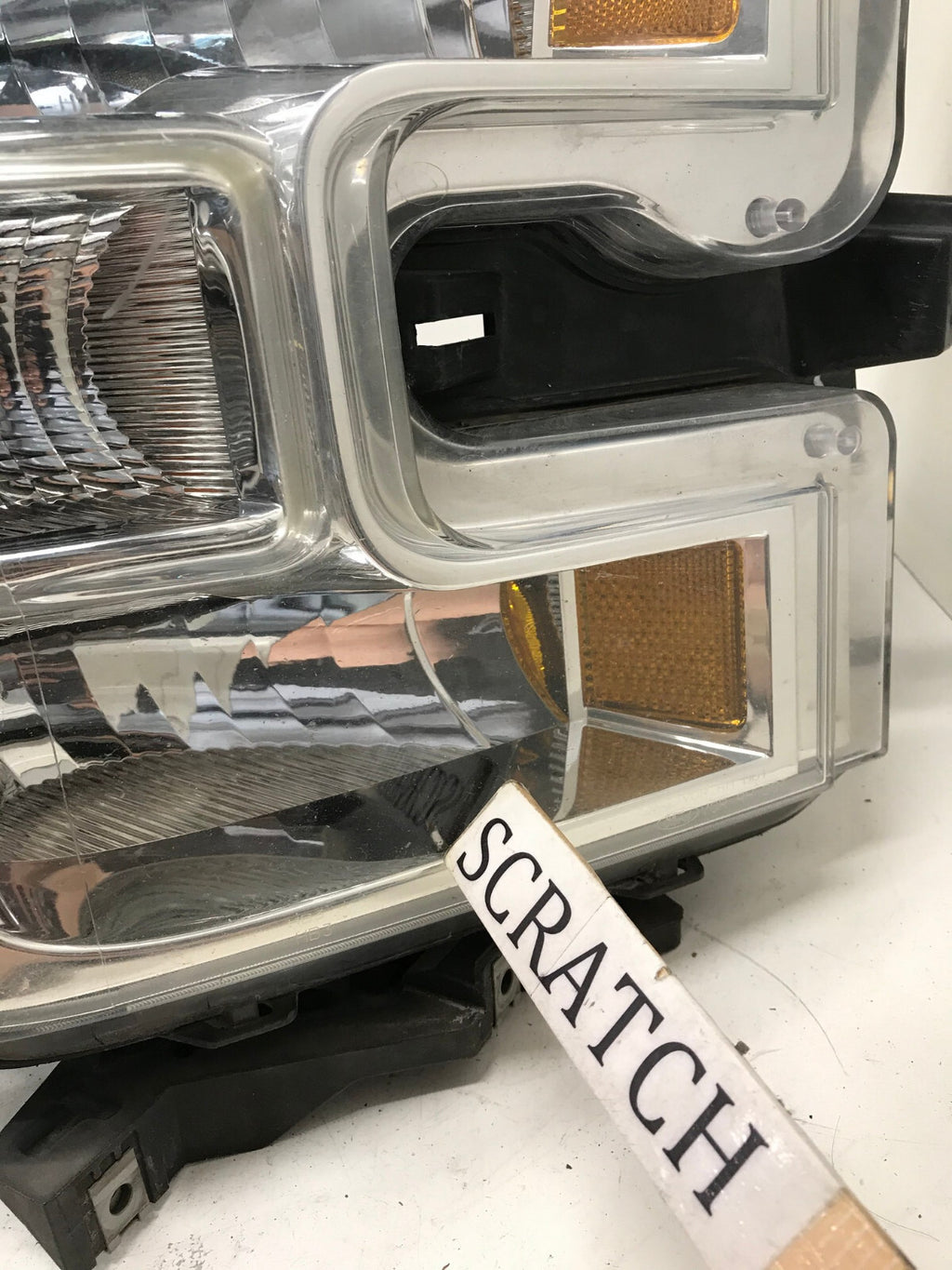 Headlight Damaged Passenger Right RH Ford F150 2015 2016 2017 FL34-13005-AT OEM