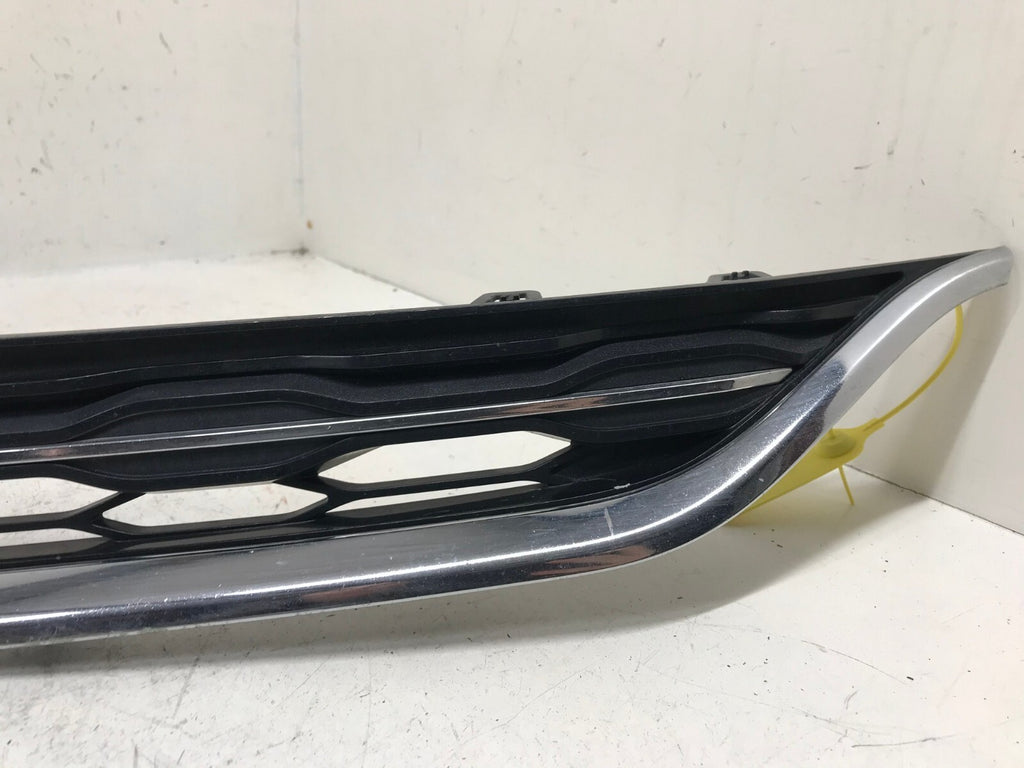 Grill Grille 2016-2018 Chevy Malibu 84061034 OEM
