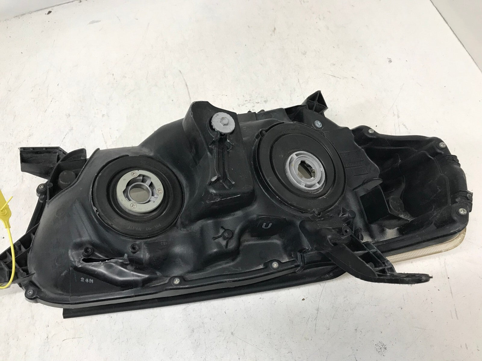Headlight Damaged Driver LH Left 4 Runner 2010-2013 8117035520 OEM