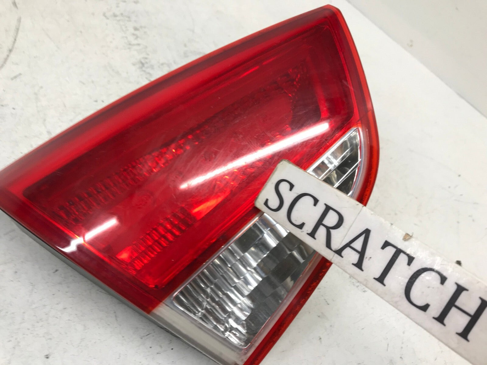 Tail light Damaged Left Driver LH 10-15 Hyundai Tucson 92405-2S02 OEM