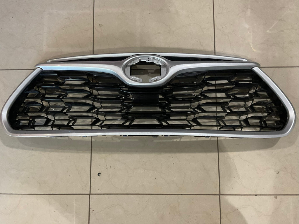 Grill Grille Grey /Black Toyota Highlander 2020 2021 2022 2023 53111-0E250 OEM