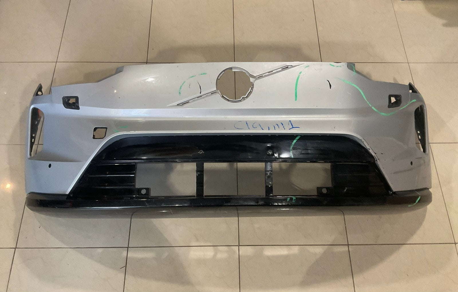 Front Bumper Cover Silver Volvo EX90 2024 -32296690 OEM