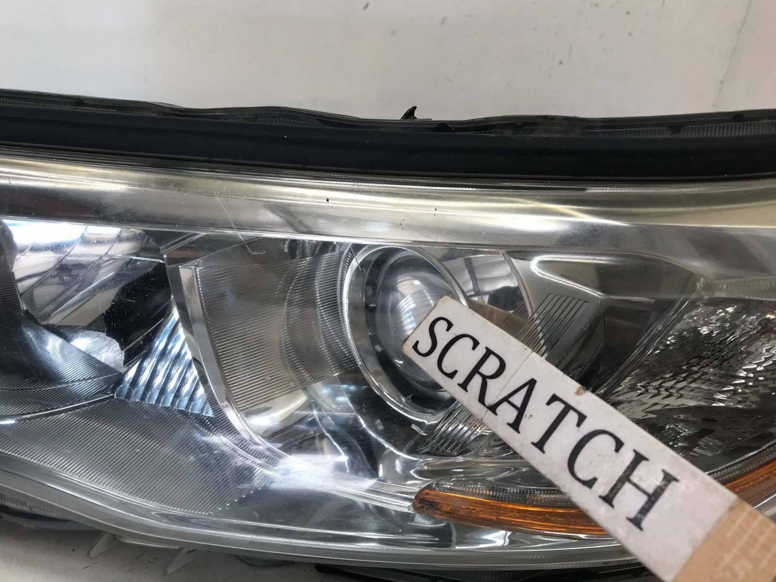 Headlight Damaged Driver LH 2014 2015 2016 Toyota Highlander 3.5L 81110-E250 OEM