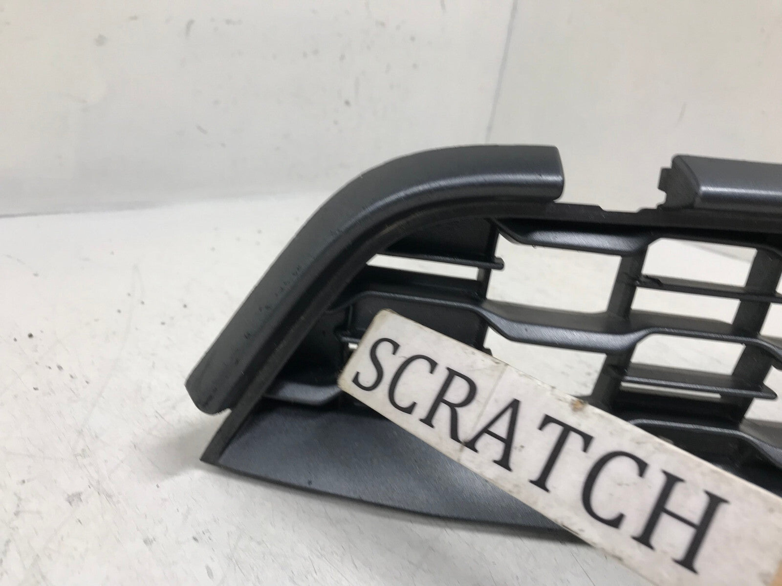 Grill Grille 2013-2015 Mitsubishi Outlander 6402A318 OEM