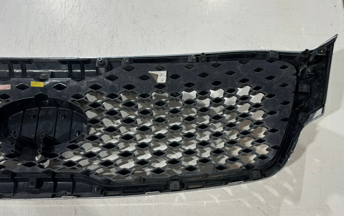 Grill Grille Silver/Black 2015-2018 Kia Sorento 86350-C6020 OEM