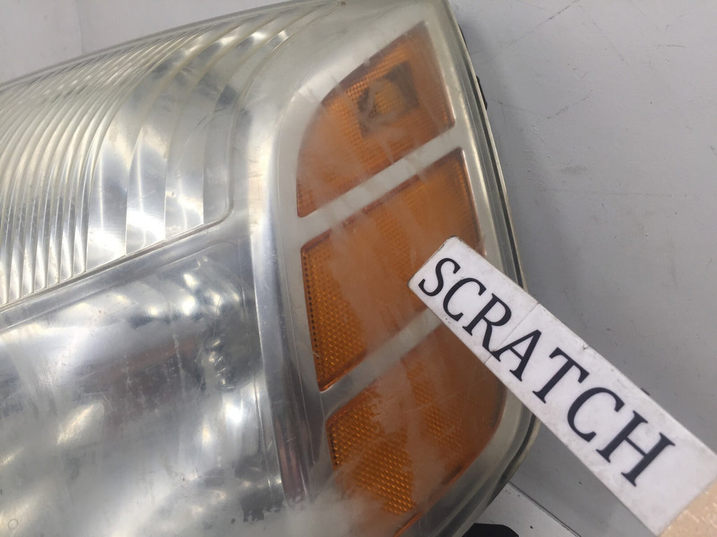 Headlight Damaged Driver LH 04-2006 Nissan Titan 05 2007 Armada 5ASX-13006-A OEM