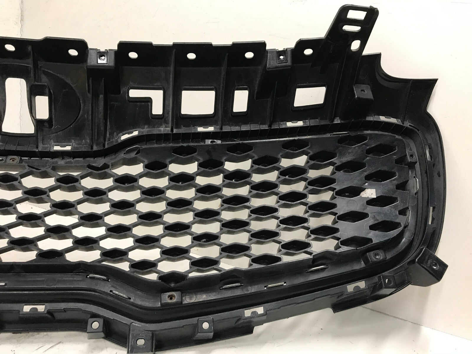 Grill Grille Kia Sportage 2017 - 2019 86352-D9010 OEM