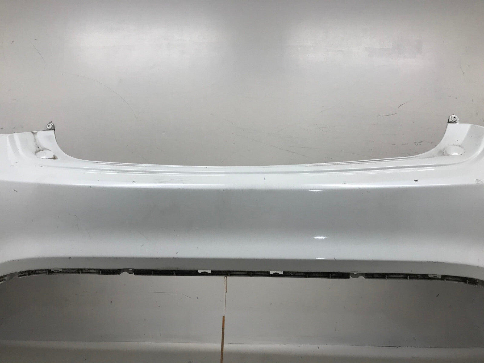 Rear Bumper Cover White 2013-2017 Hyundai Veloster Turbo/R-Spec 86511-2V500 OEM