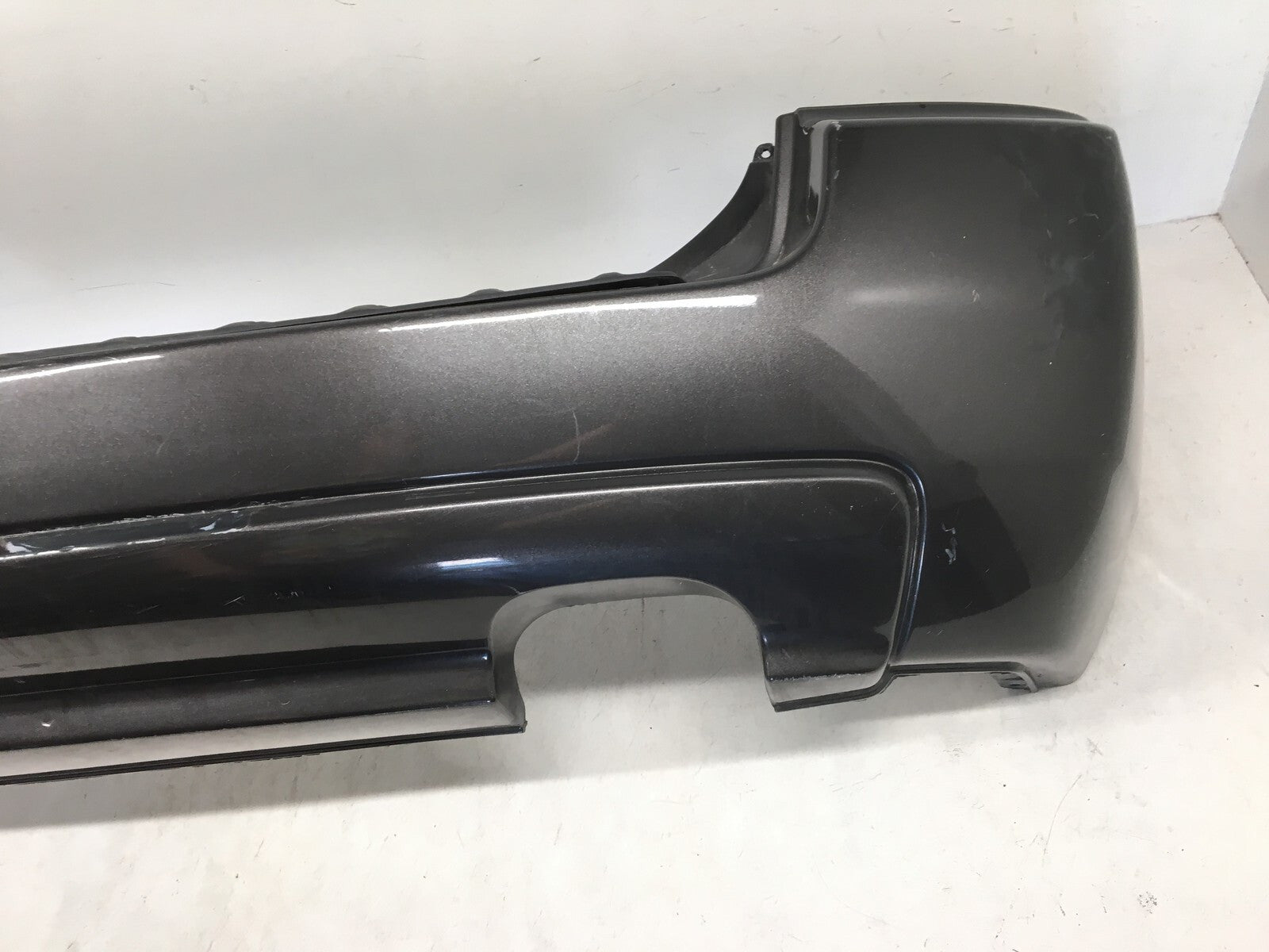 Rear Bumper Cover Kia Sportage EX LX 05-08 86611-1F040 OEM