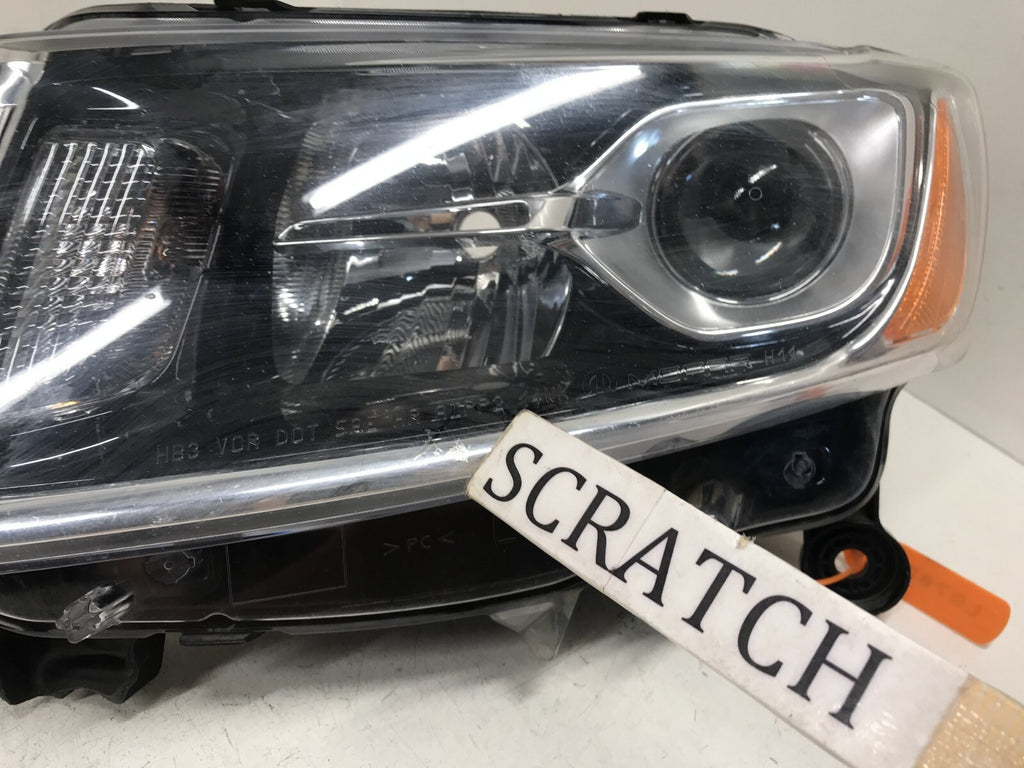 Halogen Headlight Damaged Driver LH Jeep Grand Cherokee 2014-2016 68110997AD OEM