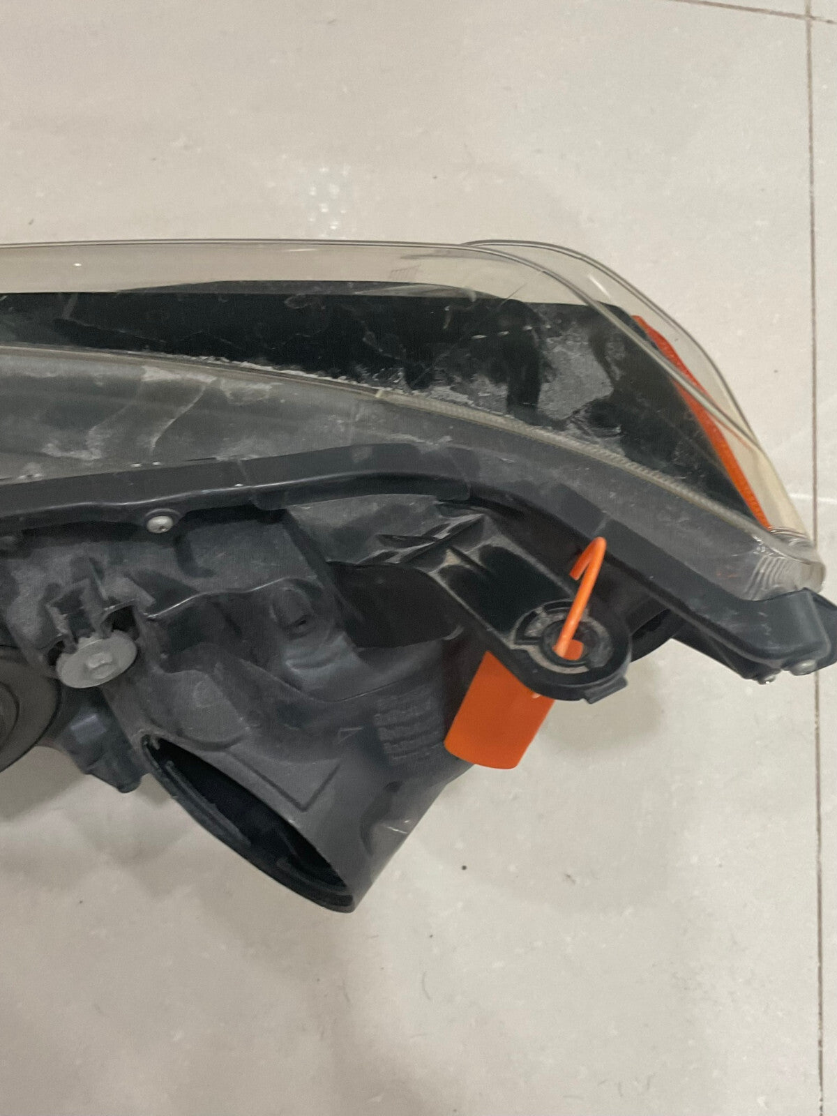 Headlight Damaged Right Passenger RH 2014-2020 Toyota 4Runner 99226-81017 OEM