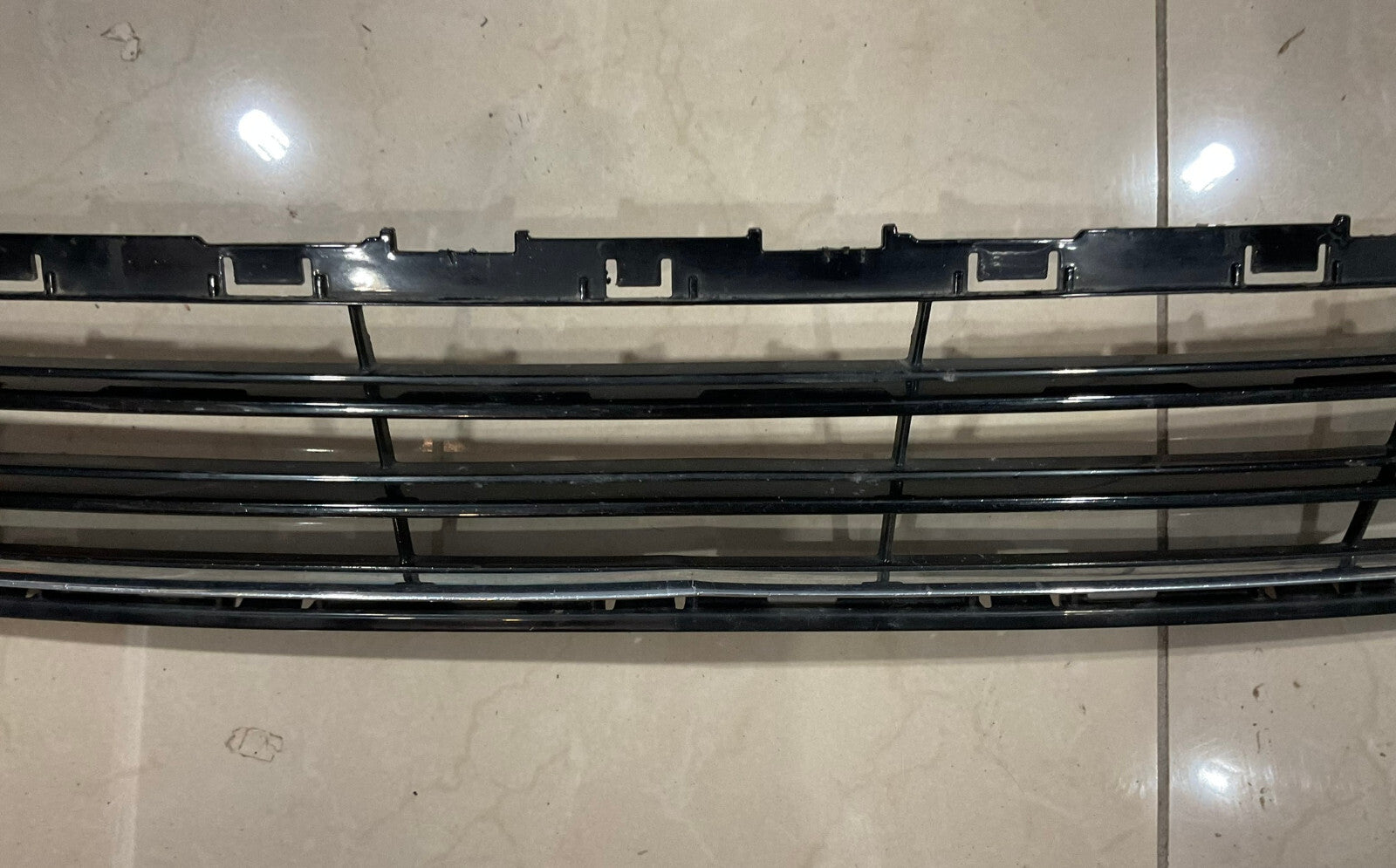 Grill Grille Black 2013-2016 Ford Fusion ds7317b96838w OEM