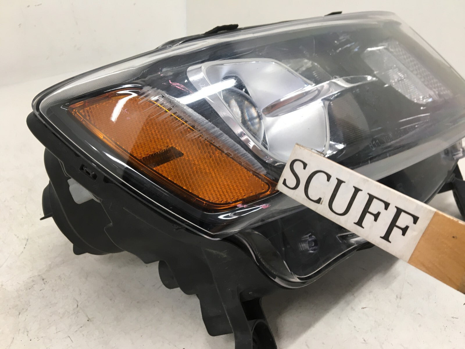 Headlight Damaged Passenger RH Jeep Grand Cherokee 2014 2015 68236108AC OEM