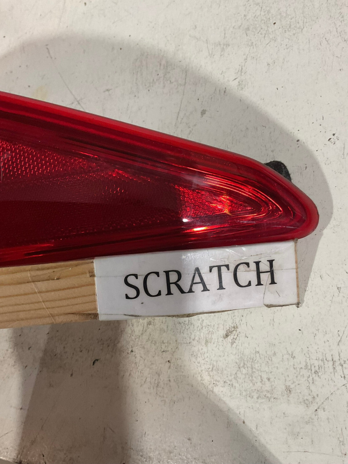 Tail light Damaged Right Passenger RH 11 - 14 Hyundai Sonata 92401-3Q OEM