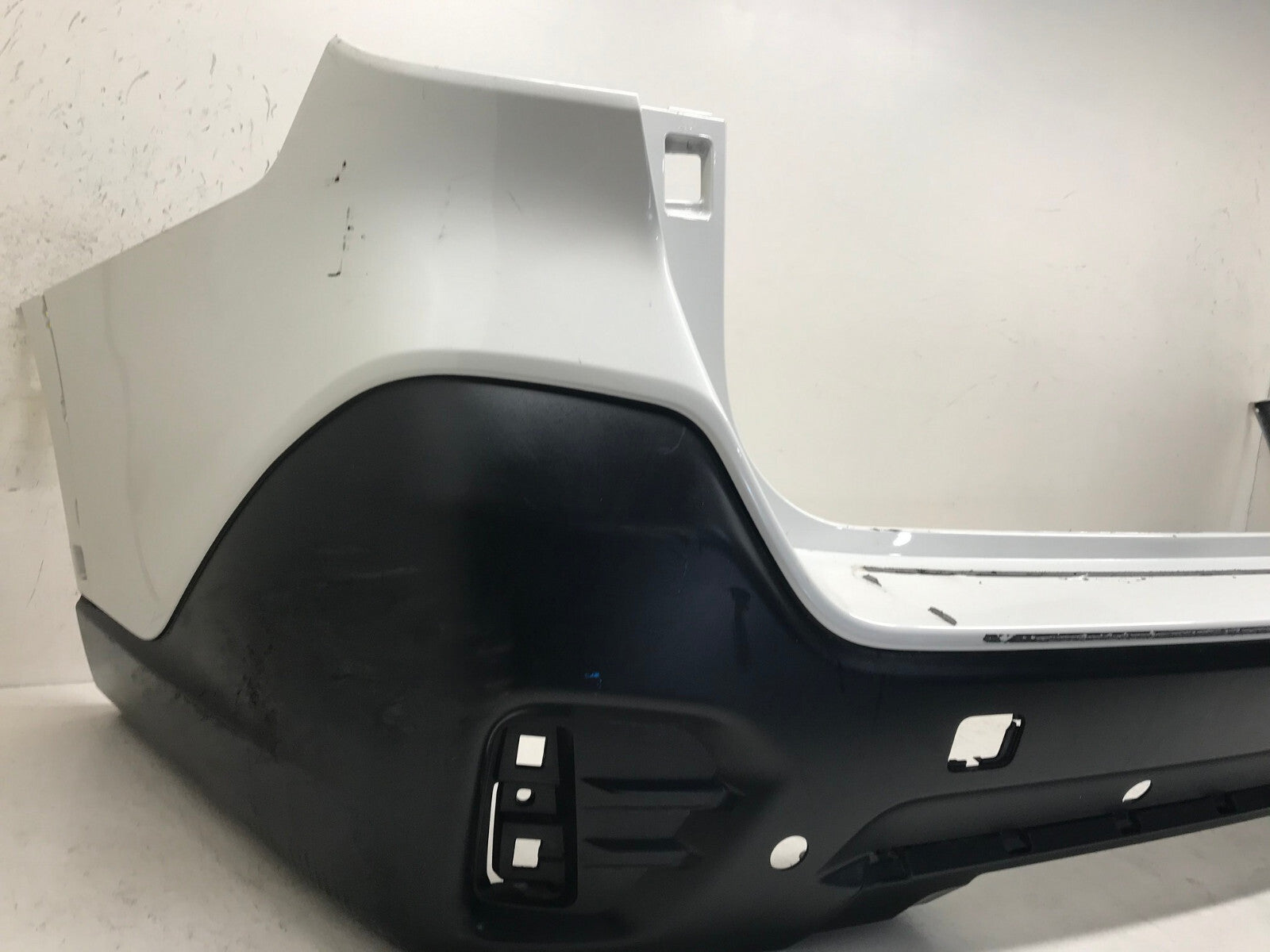 Rear Bumper Cover Subaru Outback w/Sensor Holes White 2020 57704AN31A OEM4