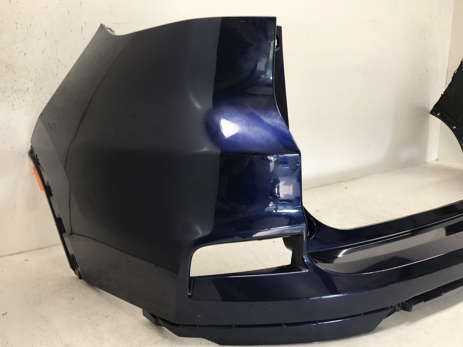 Rear Bumper Cover Honda CR-V LX/EX/EX-L/SE/Touring 2015 2016 71501-T1W-ZX00 OEM3
