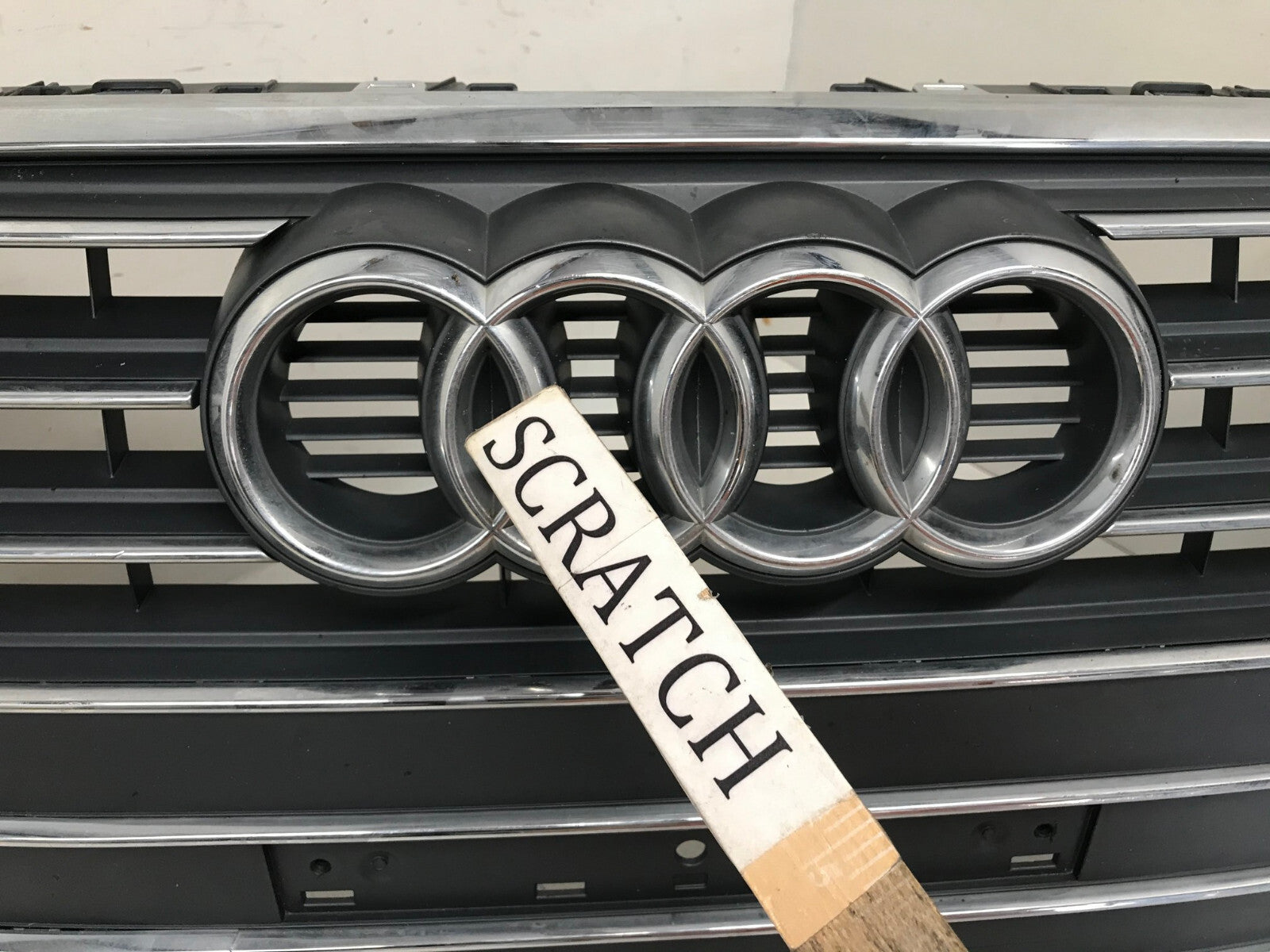 Grille Grill 2018 2019 Audi A4 Sedan 8W0-853-651 OEM