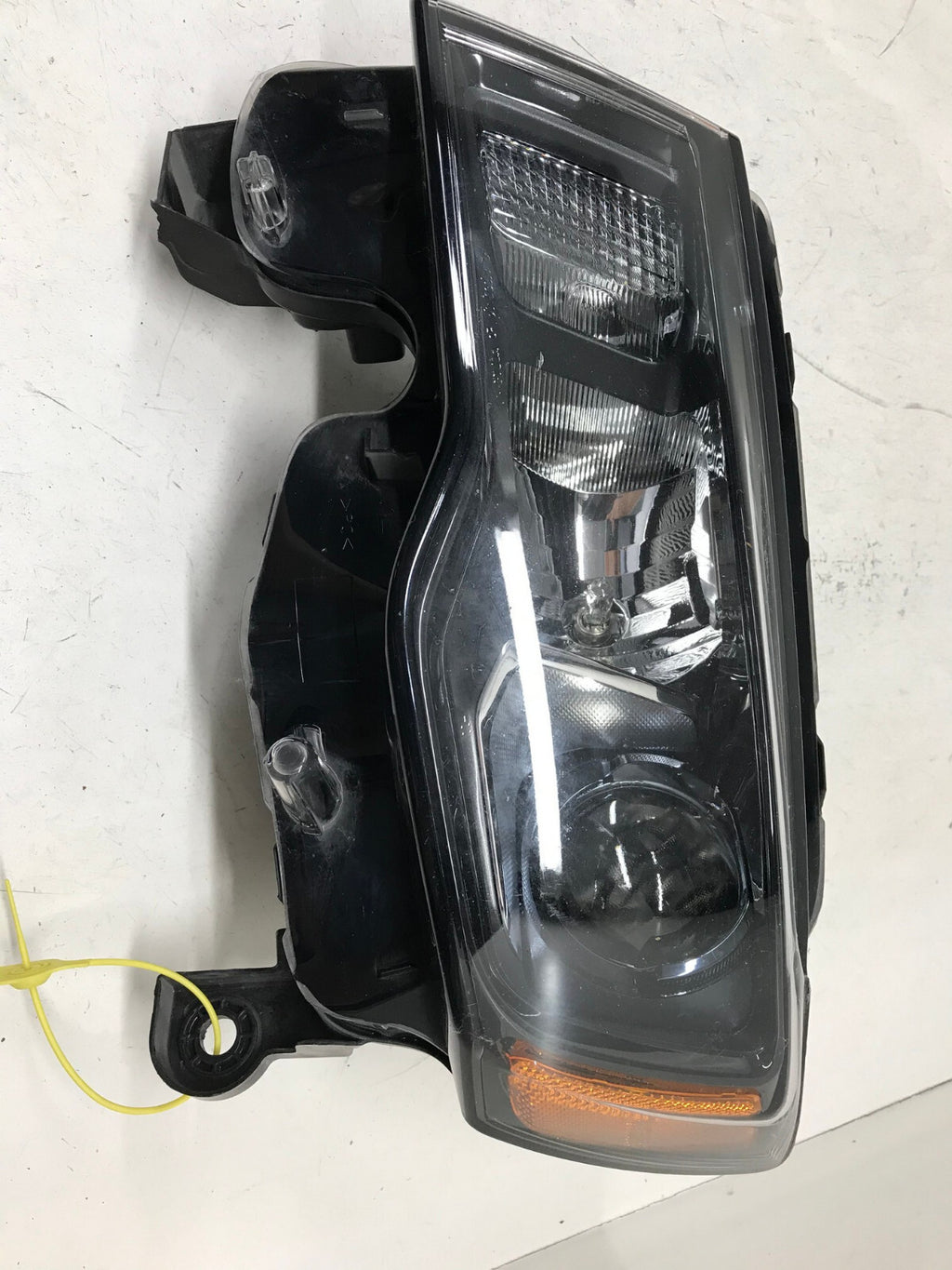 Headlight Damaged Driver Left LH Jeep Grand Cherokee 2016-2020 68266647AD OEM