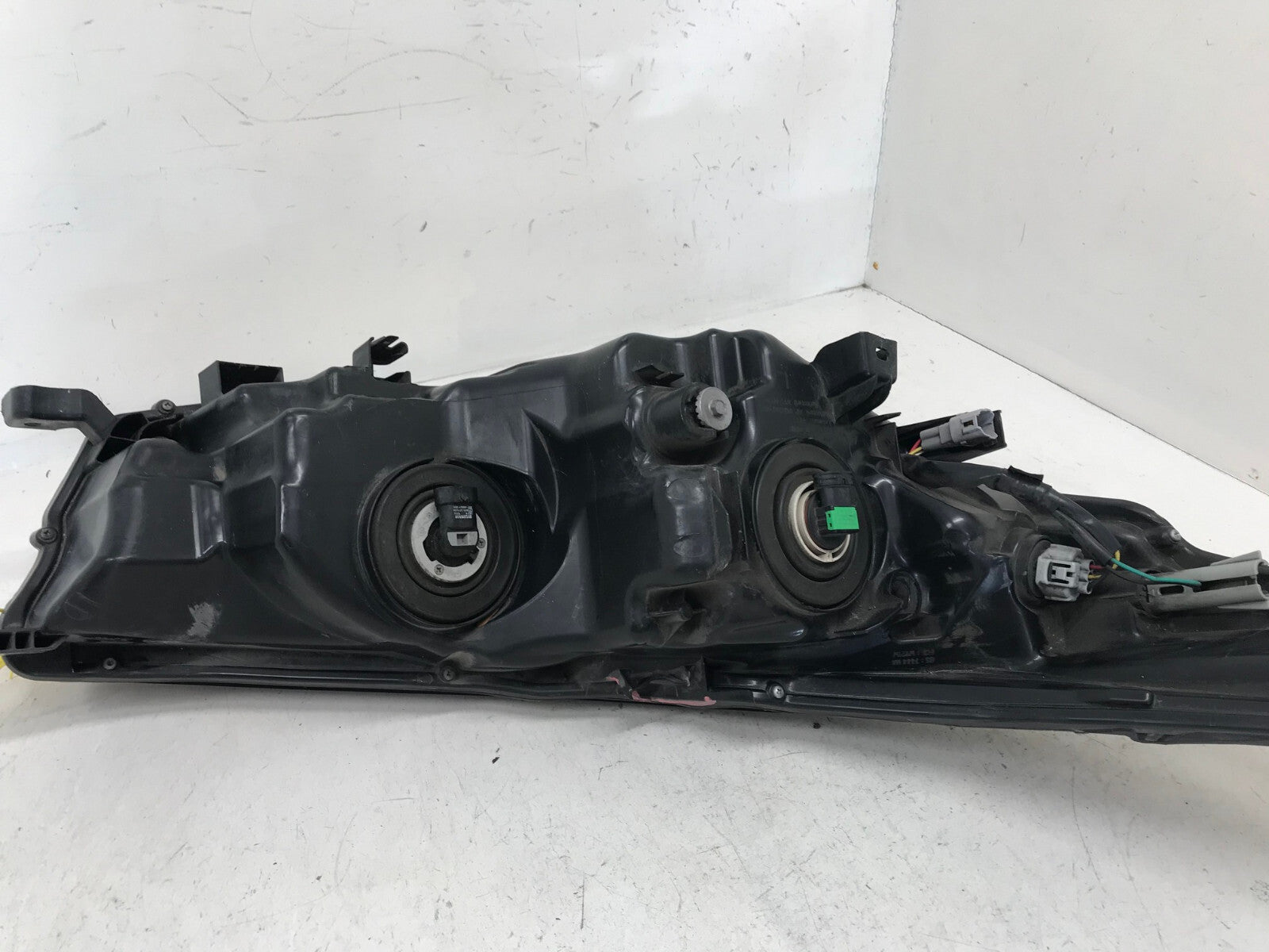 Headlight Damaged Driver LH 2014 2015 2016 Toyota Highlander 3.5L 81110-E250 OEM
