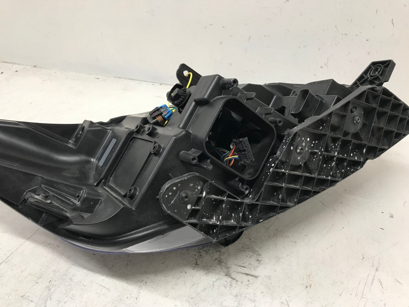 Headlight Damaged Driver LH Left 2018-2019 Ford Explorer HB53-13006-BB OEM