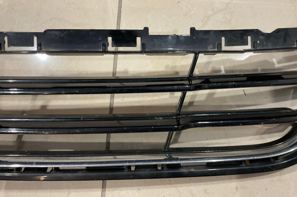 Grill Grille Black 2013-2016 Ford Fusion ds7317b96838w OEM