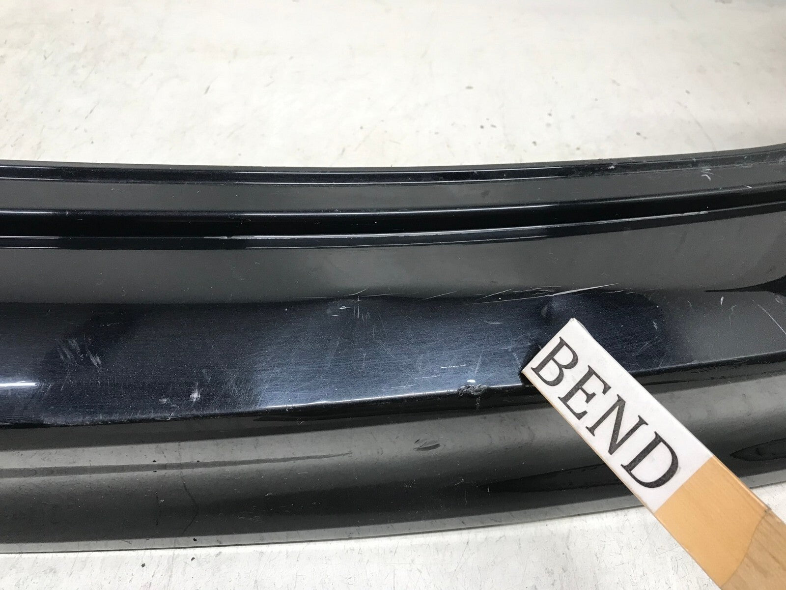 Rear Upper Bumper Cover Volkswagen Tiguan S/SE/SEL/SEL Premium 5NN807421 OEM3