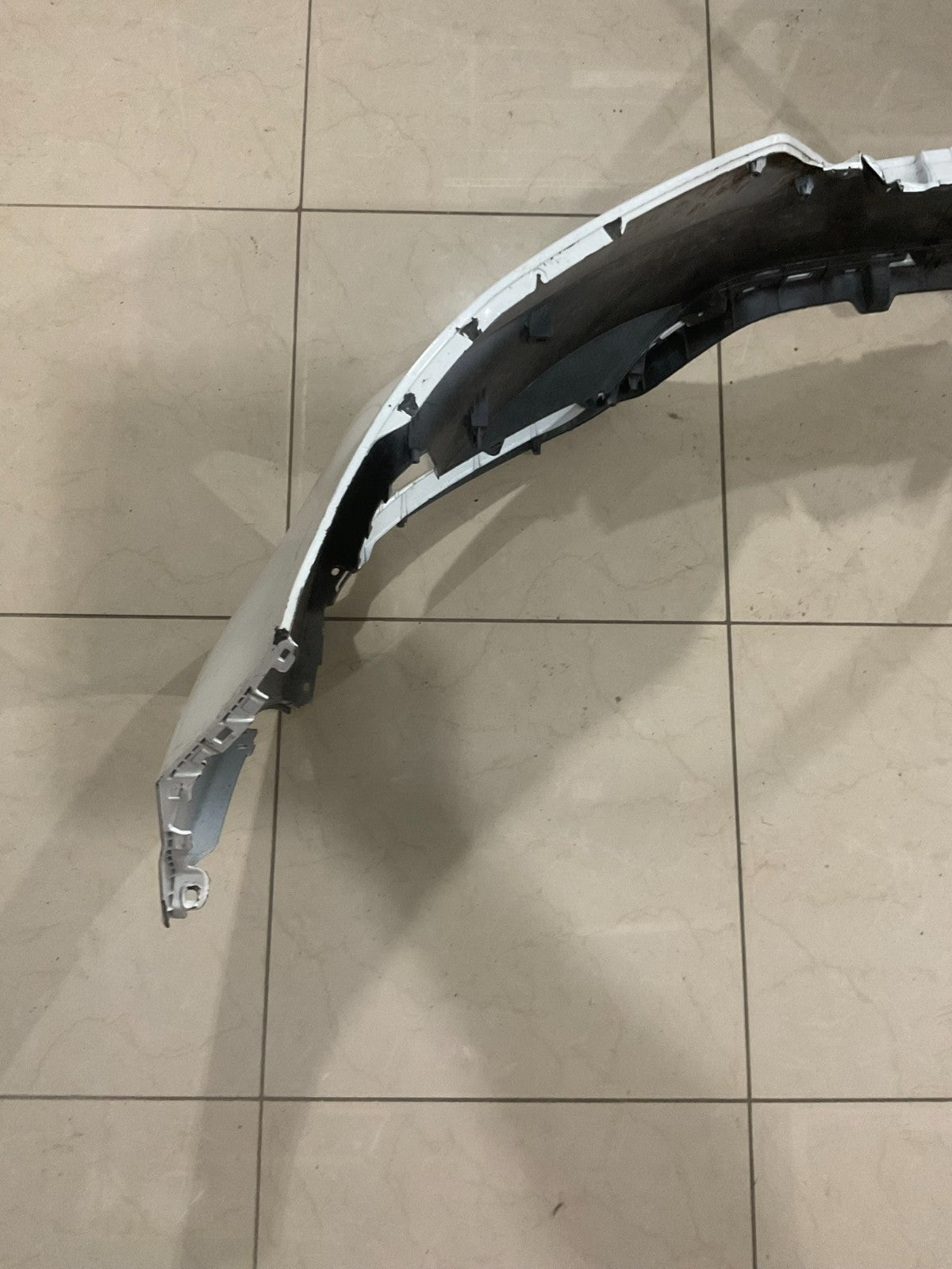 Front Bumper Cover White 2022-2024 Kia Carnival CAPA