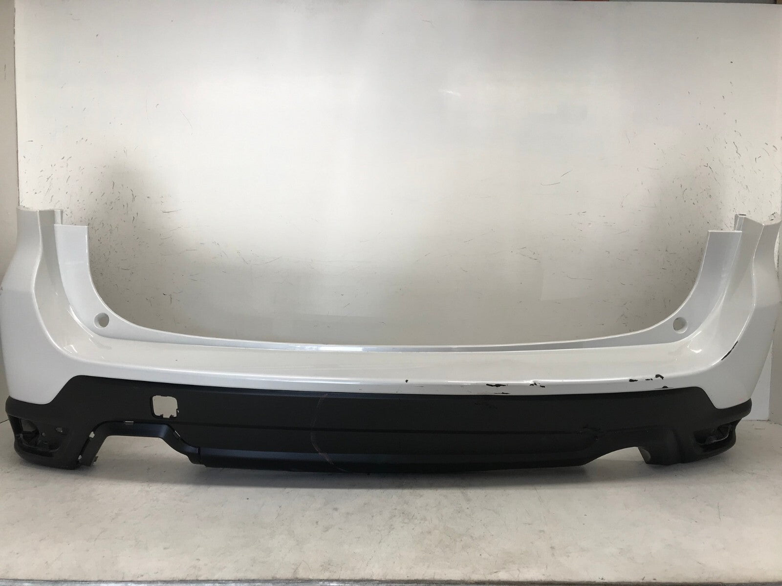 Rear Bumper Cover Subaru Forester Base Limitd Premium White 19 20 57704SJ301 OEM
