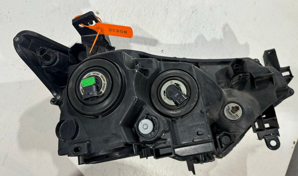 Headlight Damaged 2014 2015 Nissan Rouge RH Passenger SAE AHRIPP2DRL 12 OEM