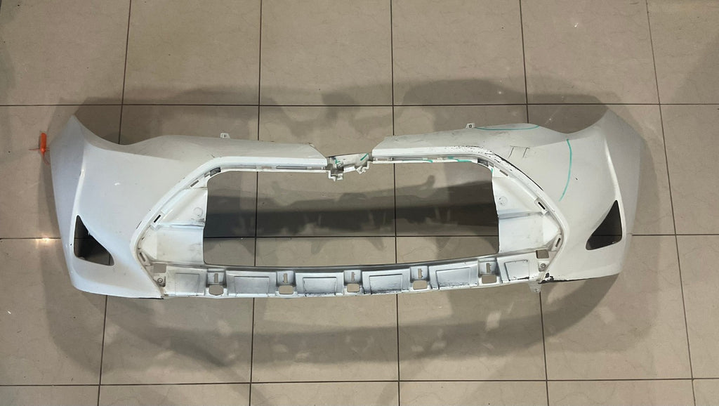 Front Bumper Cover White 17-2018 Toyota Corolla L/LE/LE Eco/XLE 52119+02l40 OEM