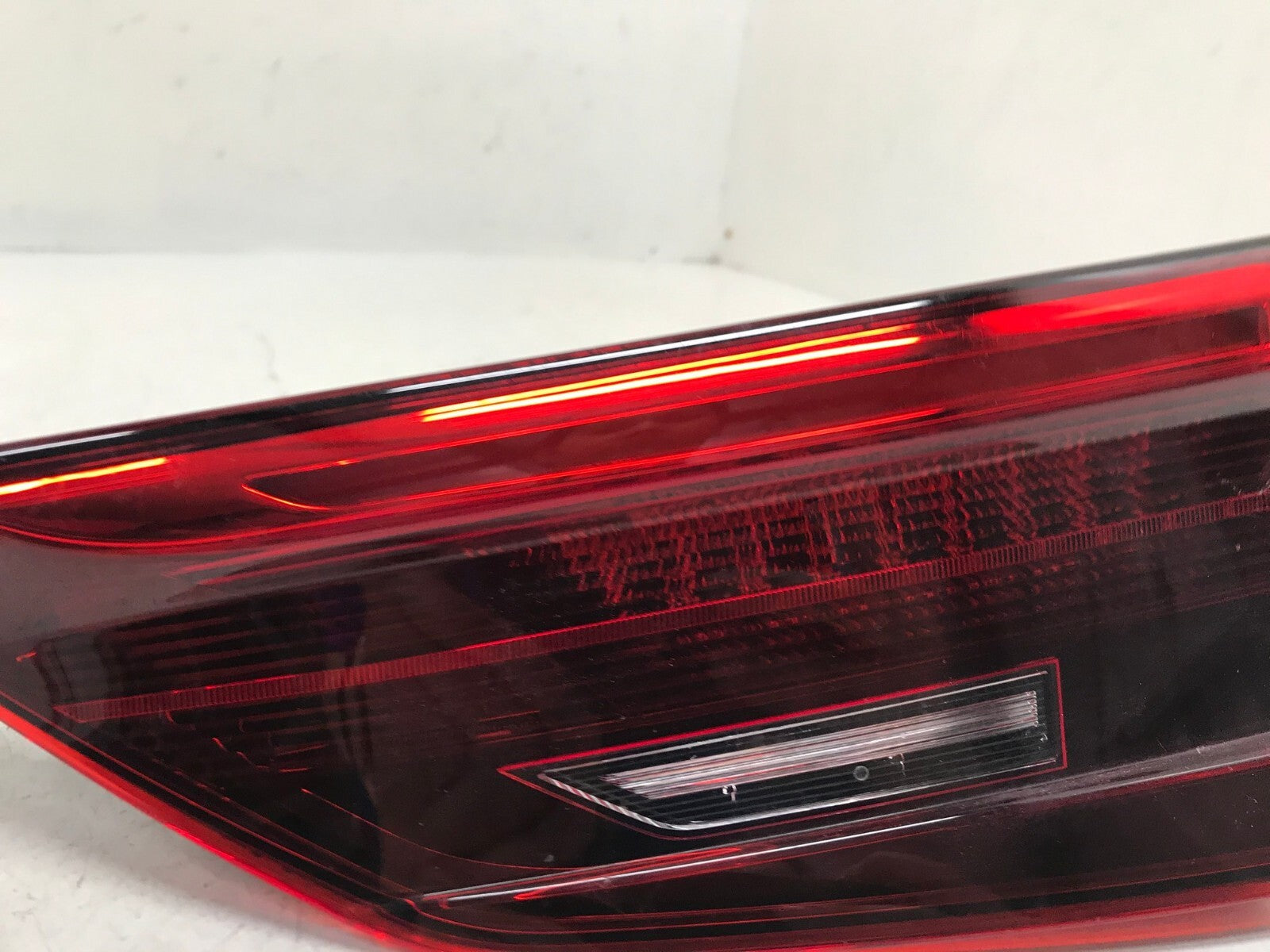 Tail light Damaged Passenger RH Right 2019 - 2023 Infiniti Qx50 265505NA1A OEM