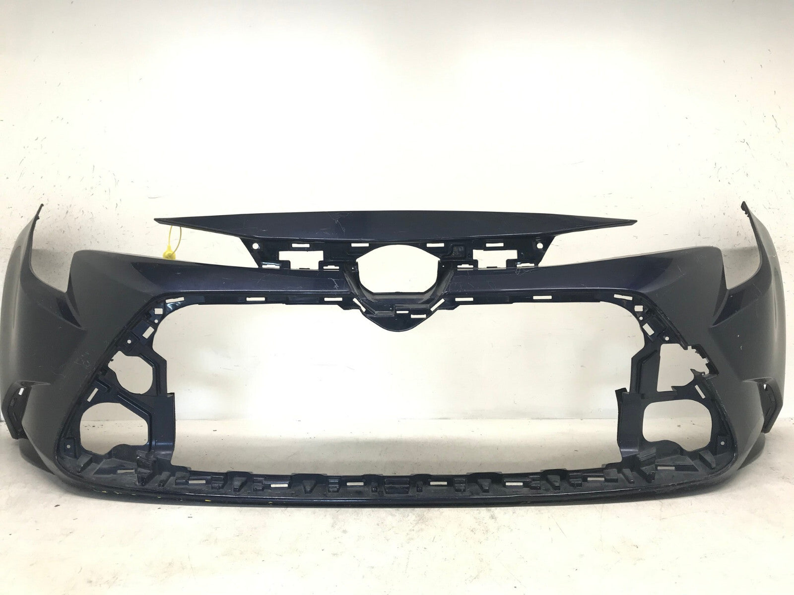 Front Bumper Cover Toyota Corolla LE XLE 2020-2021 52119-12G00 OEM7