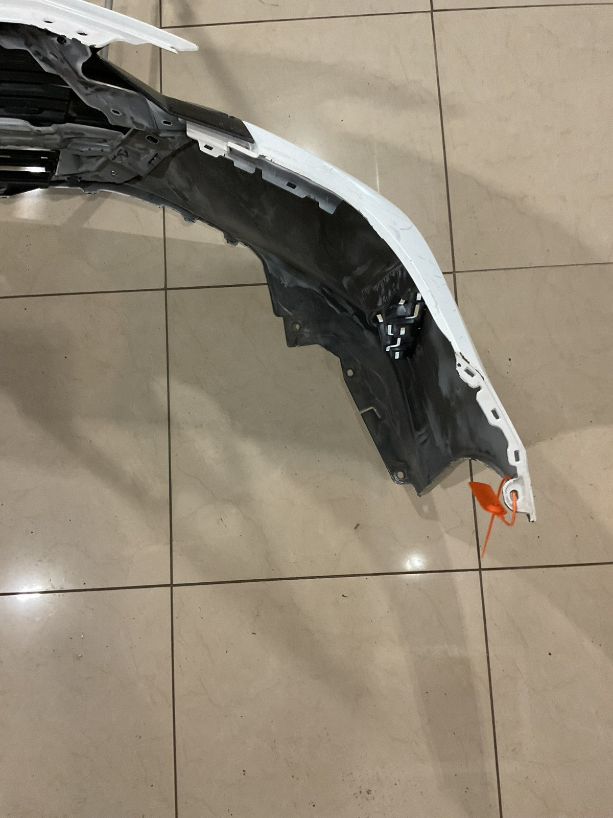 Front Upper Bumper Cover White Nissan Sentra 2024 62022+6ly0h OEM
