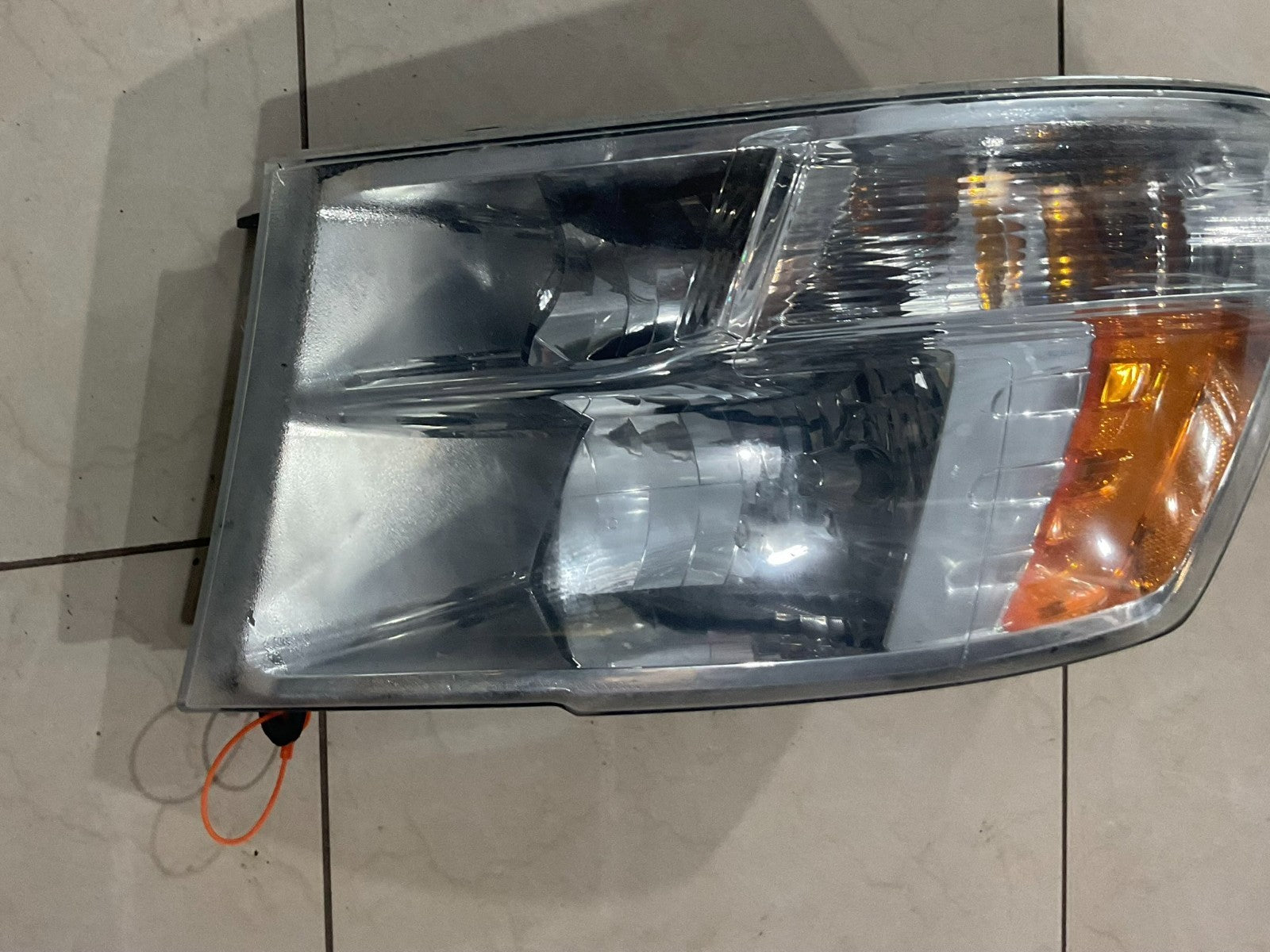 Headlight Right Passenger RH Ram 1500 Classic 2019-2022 68096438+ac OEM