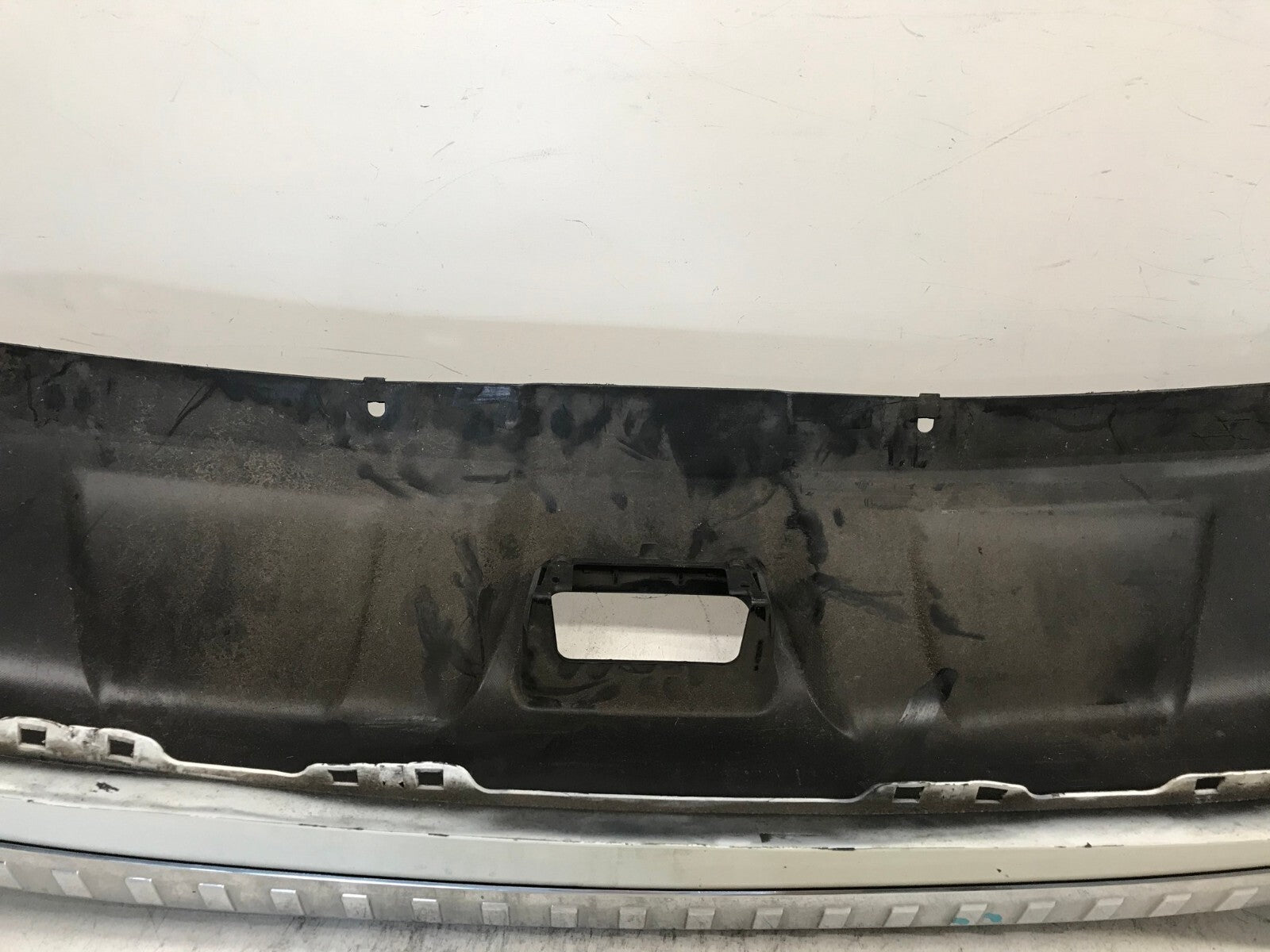 Rear Bumper Cover White 2014-2016 Nissan Rogue S/SL/SV 85022-9TA0H OEM