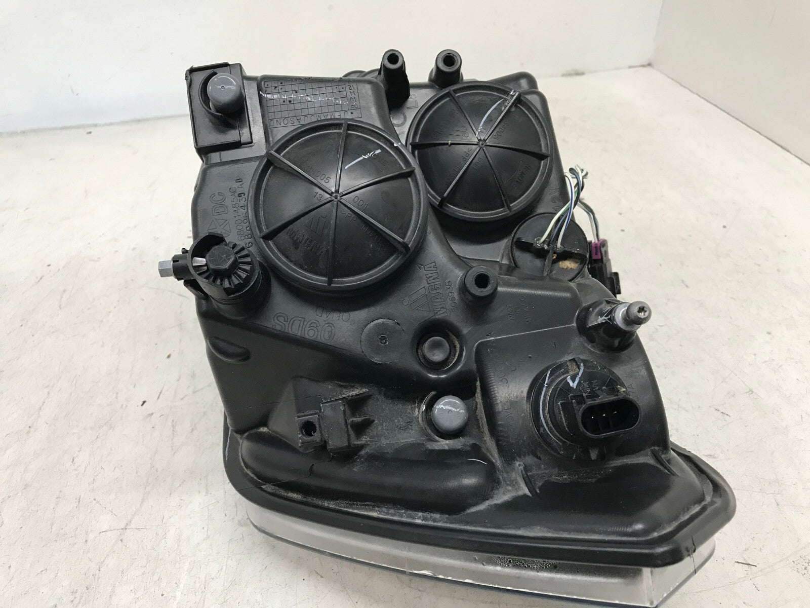 Headlight Damaged Driver Side LH RAM 2009-2012 68001485AC OEM
