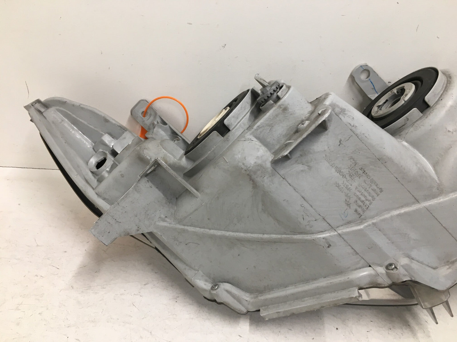 Projector Headlight Damaged Lft Driver LH Toyota Camry SE 12-14 81150-06800 OEM
